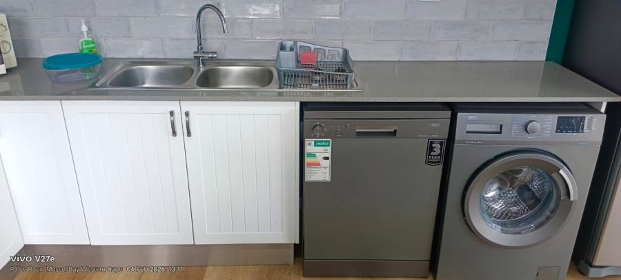 2 Bedroom Property for Sale in Hartenbos Central Western Cape